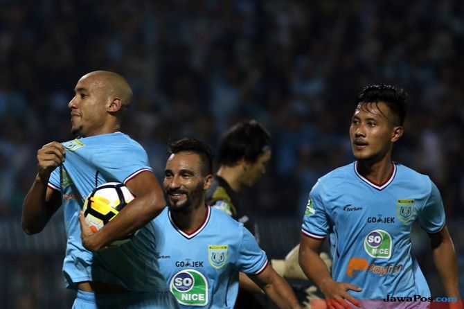 Persela meladeni tuan rumah Persija ditunda dan digelar pada 20 November - Image