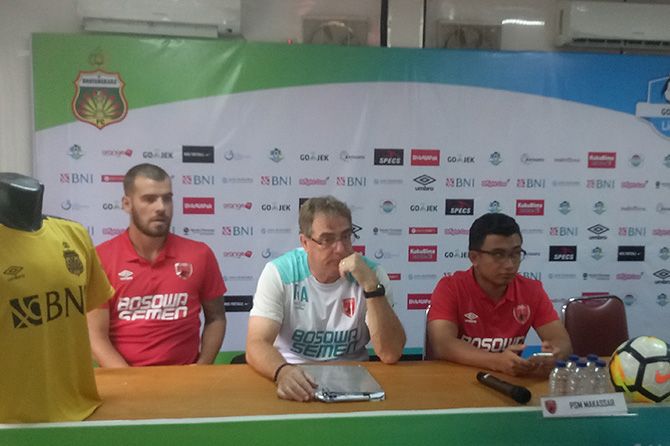 Pelatih PSM akui laga melawan Bhayangkara FC tidak akan mudah. - Image