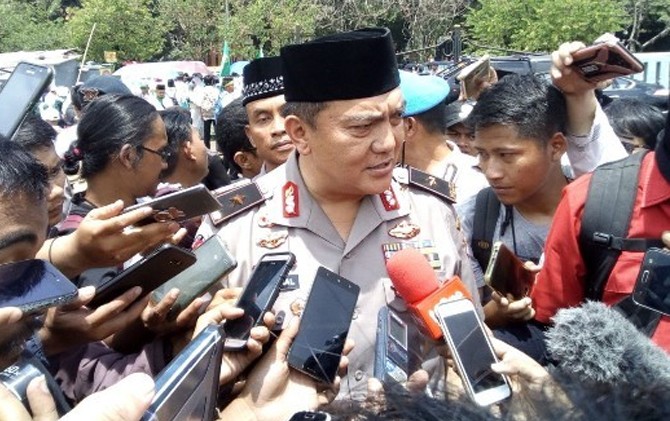 Karopenmas Divhumas Polri Brigjen M. Iqbal memastikan tidak ada Alquran jadi barang bukti kasus terorisme - Image