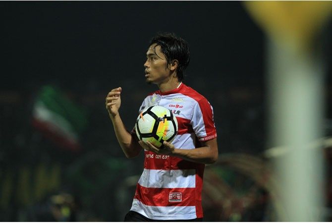 Andik Rendika Rama absen saat Madura United jamu Bhayangkara FC, Jumat (9/11) - Image