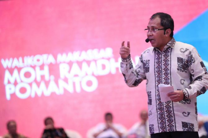 Wali Kota Makassar, Danny Pomanto - Image