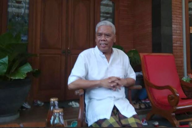 Anggota Komdis, Dwi Irianto alias Mbah Putih ditangkap satgas kepolisian - Image