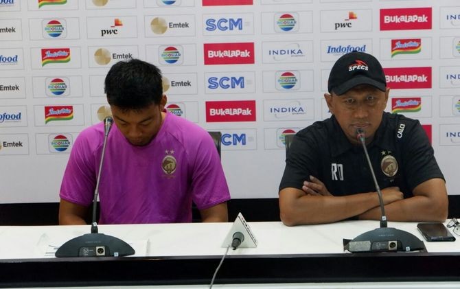 Pelatih Sriwijaya FC, Rahmad Darmawan saat memberikan keterangan pers di Stadion GSJ Palembang - Image