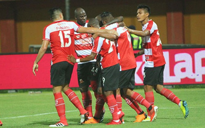 Madura United meraih kemenangan 3-0 atas Sriwijaya FC. Namun, Milomir Seslija mengatakan bahwa tetap ada perbaikan untuk timnya - Image