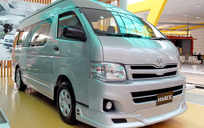 Ilustrasi Toyota HIACE - Image