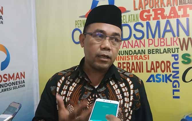 Kepala Ombudsman RI Perwakilan Sulsel Subhan saat ekpos catatan akhir tahun (Catahu) 2018 di Makassar. - Image