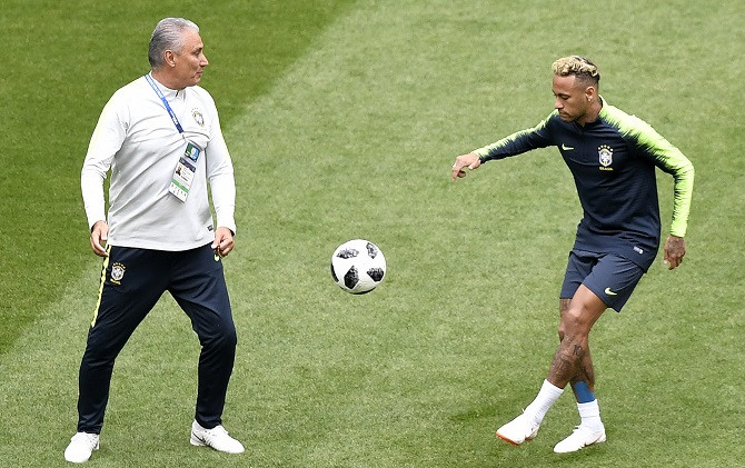 Tite pastikan kondisi Neymar sudah siap untuk bertanding melawan Kosta Rika. - Image