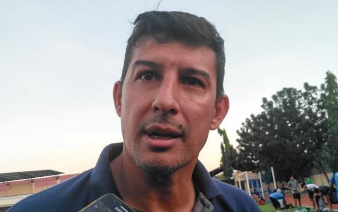 Pelatih Persebaya Surabaya, Angel Alfredo Vera, menyebut nama striker Sriwijaya FC, Beto Goncalves, sebagai pemain yang dia idam-idamkan. - Image