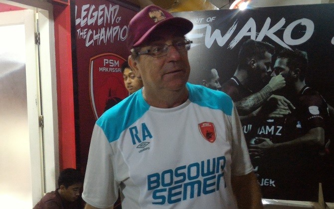 Robert Rene Alberts bocorkan target PSM Makassar di Piala Indonesia. - Image