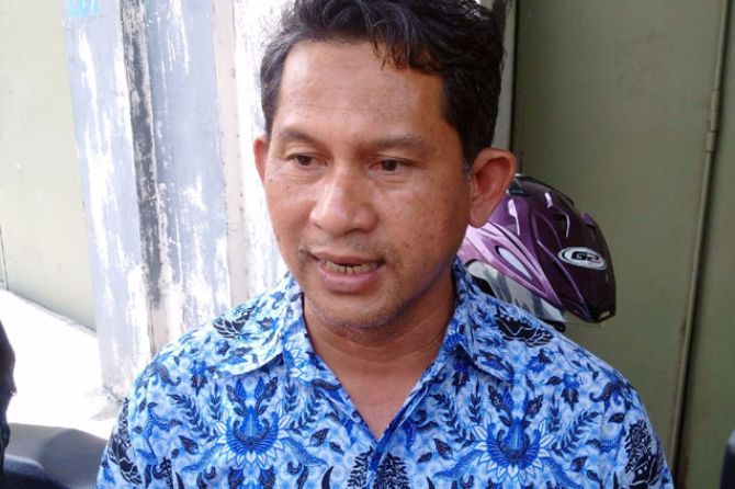 Direktur Teknik PDAM Solo, Tri Atmojo saat memberikan keterangan kepada wartawan. - Image