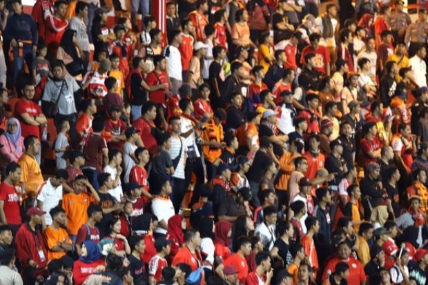 Salah satu anggota The Jakmania meninggal di GBLA - Image