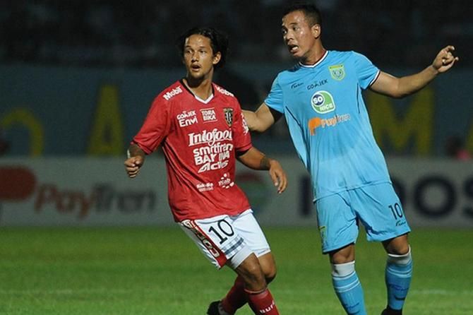 Irfan Bachdim (kiri) sudah siap untuk dimainkan lagi - Image
