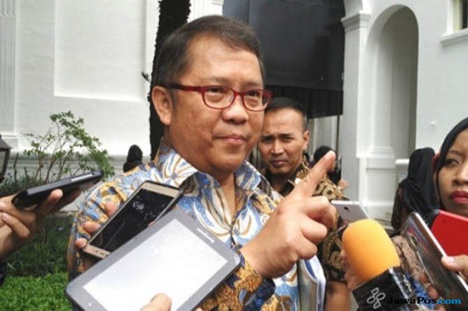 Menteri Komunikasi dan Informatika (Menkominfo) Rudiantara mengatakan, perang tagar di medsos memang tidak bisa dicegah, Kamis (30/8). - Image