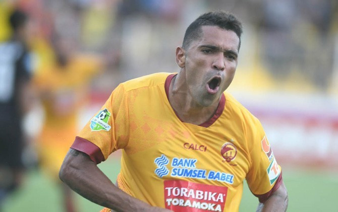 Beto Goncalves jadi incaran Persebaya untuk memperkuat tim di paruh kedua. - Image