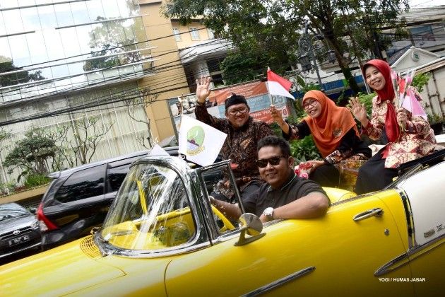 Mantan Gubernur Jawa Barat Ahmad Heryawan - Image