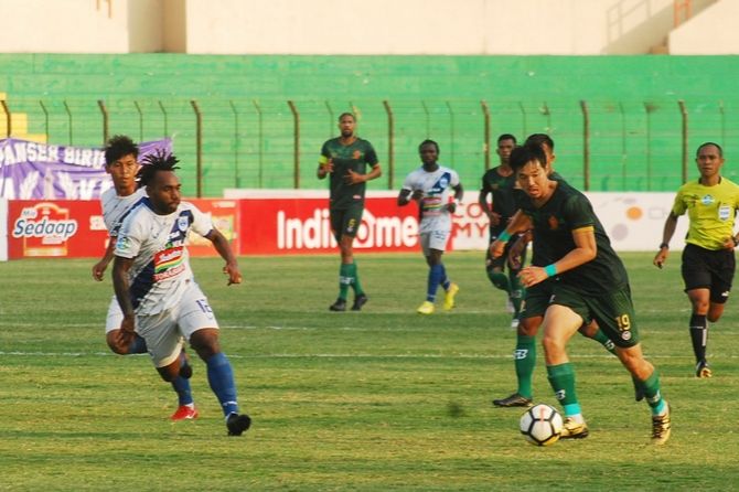 PS Tira kalah saat menjamu PSIS Semarang, Rabu (17/10) sore WIB - Image