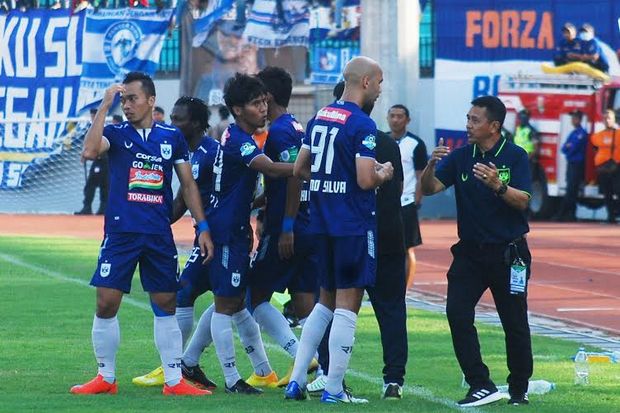 PSIS Semarang menang 4-1 atas Perseru Serui - Image