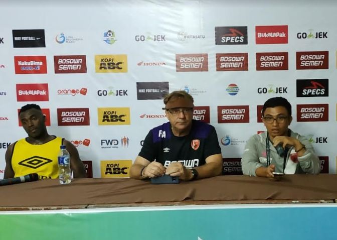Pelatih PSM, Robert Rene Alberts, mengungkapkan bahwa kemenangan atas Arema FC sudah dia perkirakan - Image
