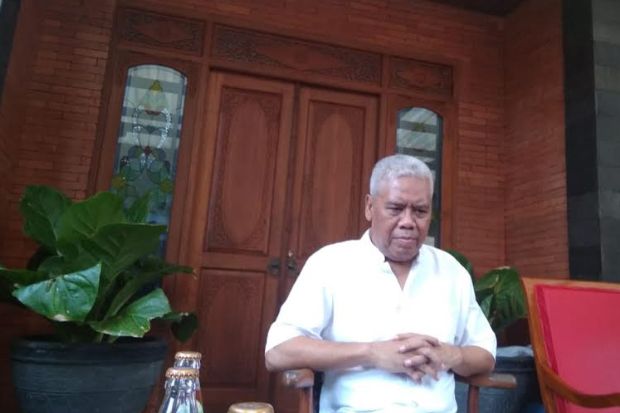 Anggota Komdis PSSI, Dwi Irianto alias Mbah Putih resmi ditangkap satgas anti mafia sepak bola pada Jumat (28/12) - Image