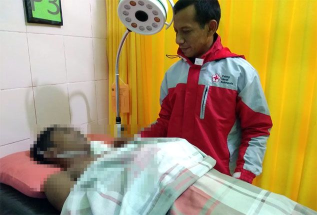KORBAN: Jenazah Krisandi saat berada di Puskemas Sitiarjo. - Image