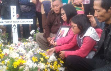 Pemakaman Andriana Yubelia Noven di Bandung - Image