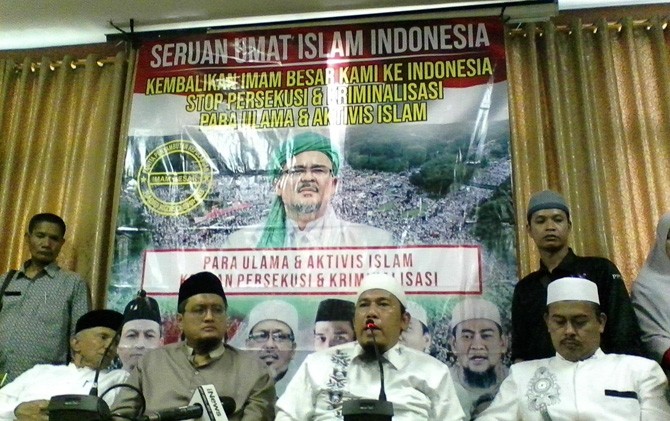 Konferensi Pers Persiapan Kedatangan Imam Besar FPI di Gedung Dewan Dakwah Islam Indonesia (DDII), Selasa (20/2). - Image