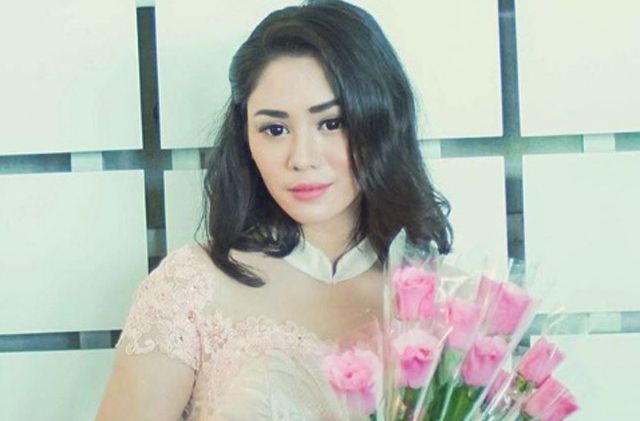 Saphira Indah dikabarkan tutup usia pada Rabu (30/1) malam. - Image
