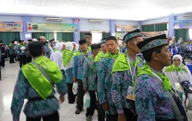 Ilustrasi jamaah haji - Image