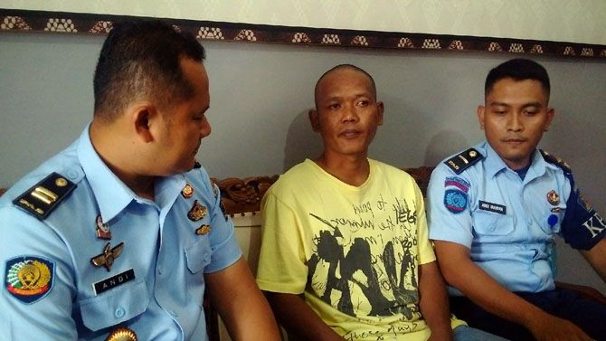 NAPI PALU: Dari 800 tahanan yang berada di LP Kelas II A Palu, sekitar puluhan napi saja yang masih bertahan. - Image