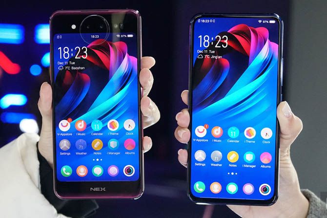 Smartphone dengan dua layar, Vivo NEX Dual Display Edition. - Image