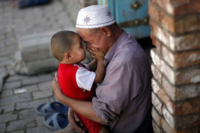 Pemerintah Indonesia memberikan perhatian langsung terhadap kabar dugaan tindak kekerasan yang dialami oleh warga Muslim di daerah otonomi Uighur Xinjiang, Tiongkok - Image