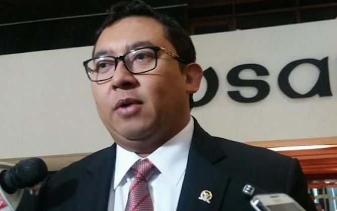 Wakil Ketua Umum DPP Gerindra Fadli Zon akan melakukan protes keras jika sampai pesawat kepresidenan digunakan untuk kampanye. - Image