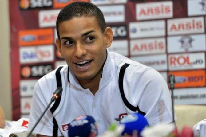 Renan Silva dikabarkan segera diresmikan Persija - Image