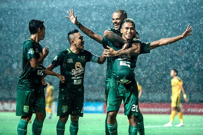 Persebaya seharusnya bisa mencetak lebih dari satu gol ke gawang Bhayangkara FC. - Image