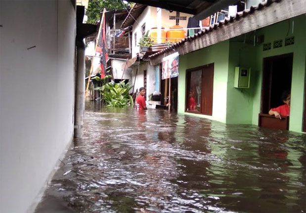 BENCANA: Banjir yang terjadi di wilayah Kota Jogjakarta, pada Senin (3/12). - Image