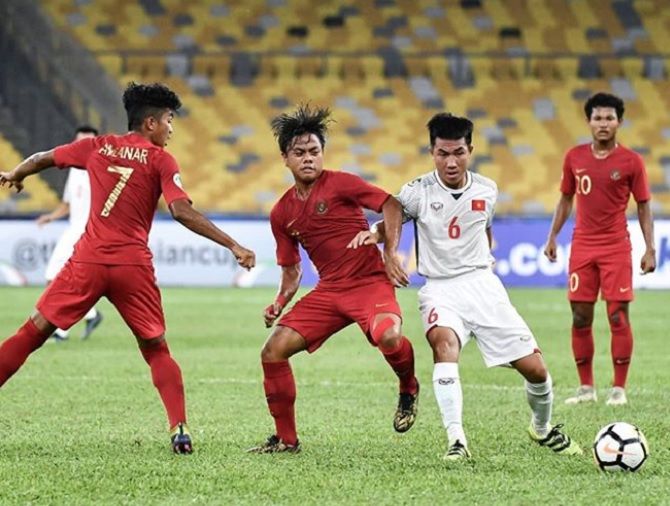 Tim Garuda Asia harus puas bermain imbang 1-1 dengan Vietnam. - Image