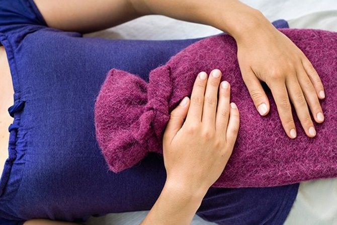 Ilustrasi. Selain haid atau menstruasi, ada enam kondisi yang menyebabkan perempuan mengalami keram perut. - Image