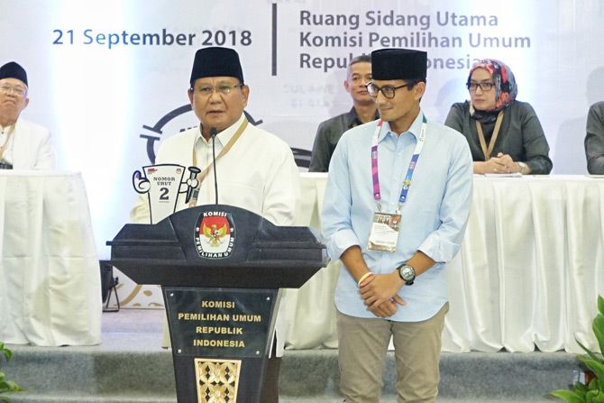Paslon Prabowo Subianto-Sandiaga Uno lebih memilih menggunakan paket hemat selama menghadapai masa kampanye di Pilpres 2019. - Image