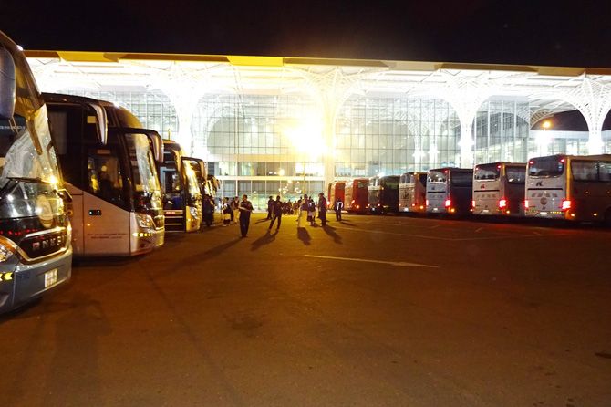 Beberapa bus yang mengangkut CJH. Sebagian bus ternyata produksi 2012. - Image