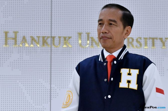 Presiden Jokowi saat kunjungan ke Korea - Image