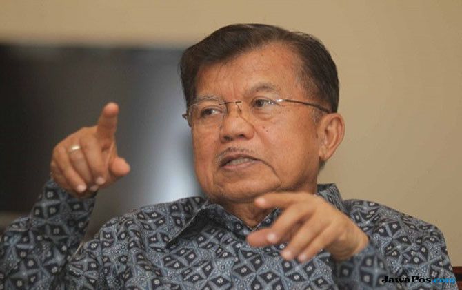 Wapres Jusuf Kalla berharap kepolisian bisa bersikap baik, terbuka dan adil dalam menangani kasus Kemah Pemdua yang merupakan program Kemenpora. - Image