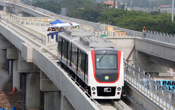 Ilustrasi. Kereta Api (KA) dari stasiun Simpang Haru, Padang menuju Bandara Internasional Minangkabau (BIM) sudah beroperasi - Image