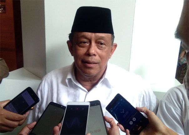 Ketua Badan Pemenangan Nasional (BPN) Prabowo Subianto-Sandiaga Uno, Djoko Santoso saat dijumpai usai acara Pembekalan Lintas Ormas, LSM, OKP Profesi, dan relawan Sekber Jateng Direktorat SATGAS (BPN) di Hotel Santika, Semarang, Selasa (4/12). - Image