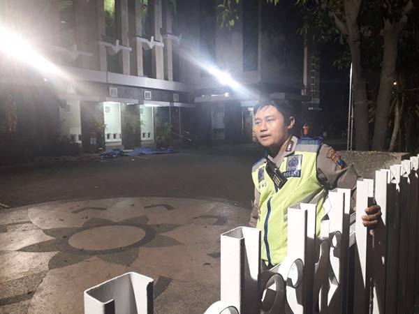 Suasana terkini di Gereja Santa Maria Tak Bercela di jalan Ngagel Madya nomer 1, Surabaya. - Image
