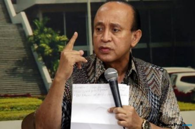 Mantan Menteri Keuangan Fuad Bawasier mengatakan, meroketnya utang pemerintahan Joko Widodo karena managemen pengelolaan uang hasil utang tidak tepat sasaran. Hal ini menjadi salah satu indikator utang kian meningkat di pemerintahan Jokowi. - Image