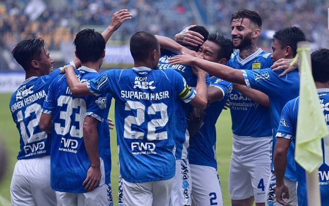 Skuad Persib Bandung masih belum bersiap menghadapi lanjutan paruh kedua Liga 1 2018. - Image
