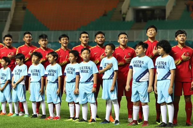 Timnas U-19 Indonesia memetik hasil imbang saat jumpa dengan Thailand di Stadion Pakansari, Bogor, Minggu (23/9) - Image