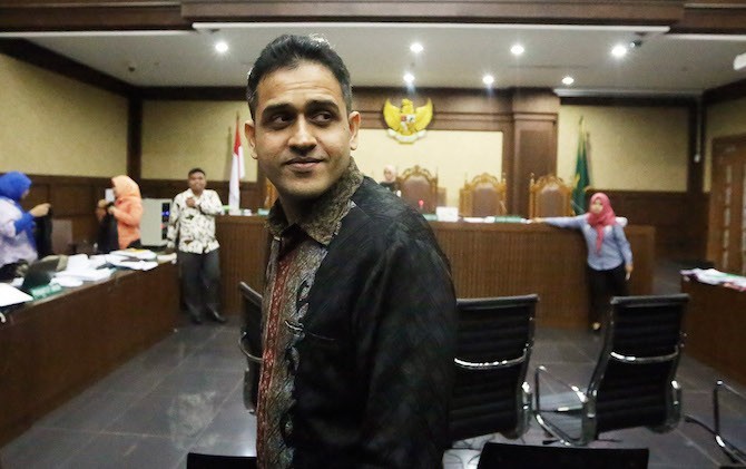 Muhammad Nazarudin saat akan bersaksi di sidang perkara dugaan korupsi e-KTP - Image