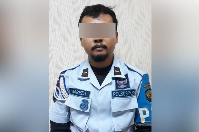 Maredi, oknum sipir Lapas Lubuk Pakam yang diringkus BNN karena jadi kurir narkoba. - Image