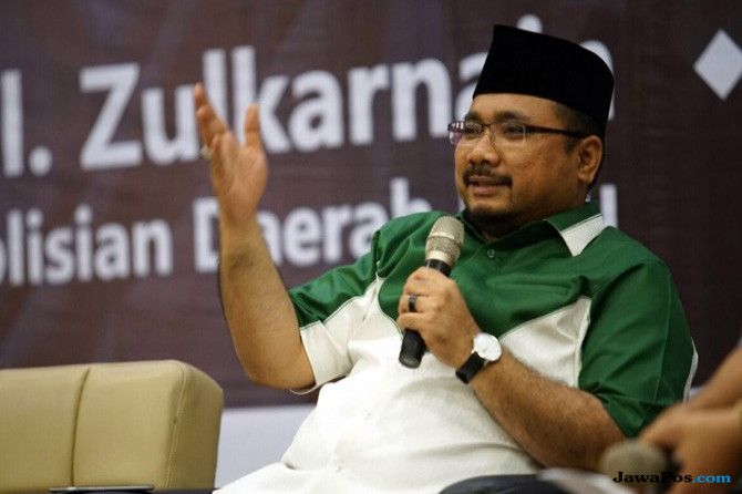 Ketua Umum GP Ansor, Yaqut Cholil Qoumas menyesalkan soal aksi pembakaran bendera berlafadz Tauhid. - Image